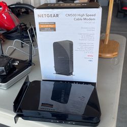 Cable módem Net gear CM 500 High Speed 