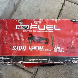 New Milwaukee Fuel HOLE HAWG 18v