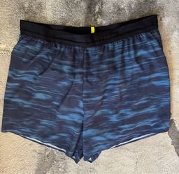 Hoka mens Athletic Shorts size large in excellent condition (cash & pick up only)price firm