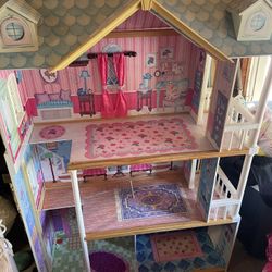 Girls Doll House