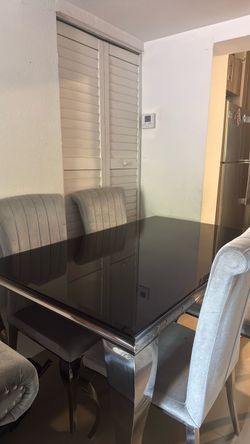 Juego de comedor usado en buen estado