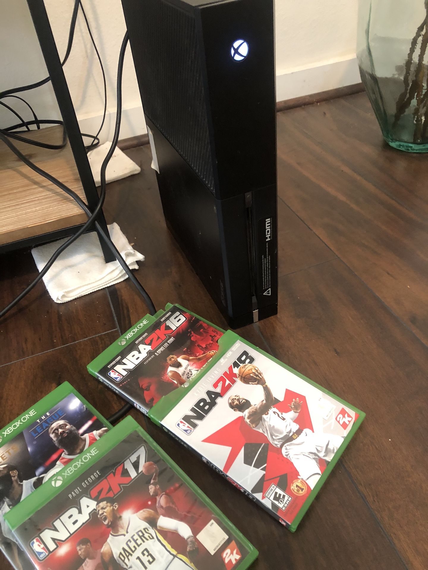 Xbox One With Cooling Fan, Games & More Extras