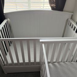 Crib with Mattress
