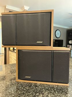 Bose speakers - vintage bookshelf