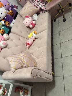 Pink Couch Only 