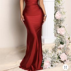 MAXI DRESS/PROM DRESS/RED DRESS