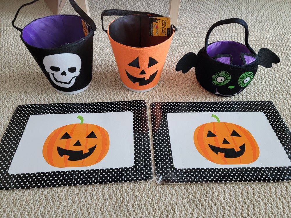 Halloween Buckets and Mats 