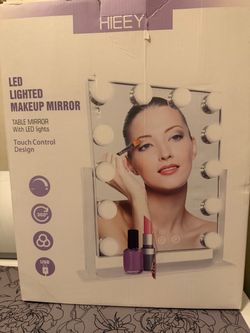 Lighted vanity makeup mirror
