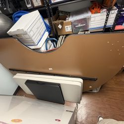 FREE DESK