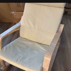 LIKE NEW rocking Chair Set 