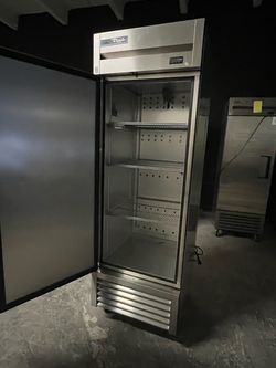 TRUE Commercial Single Door Freezer – Stainless Steel