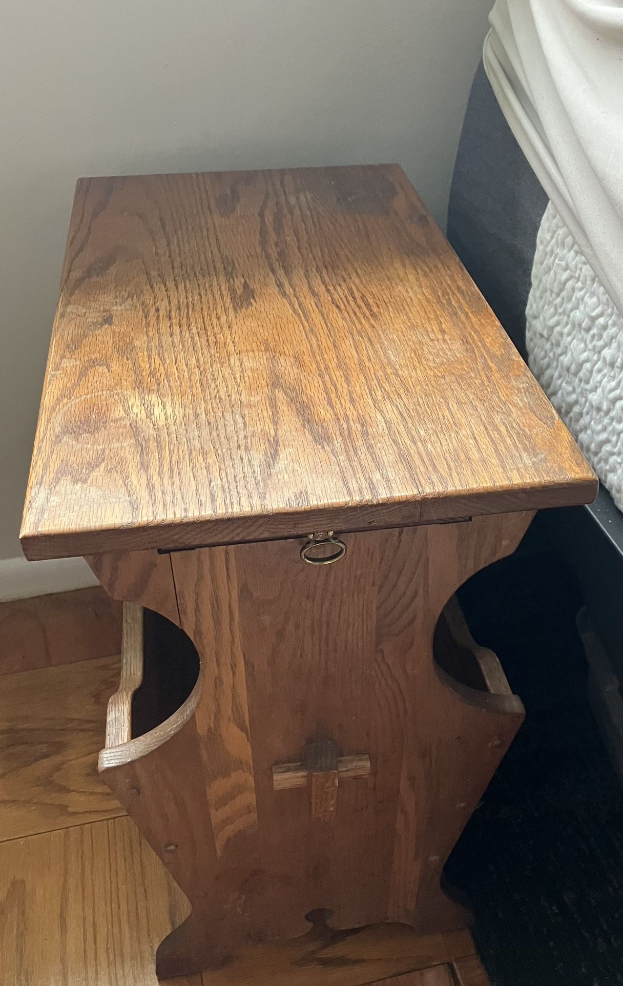 Vintage Pennsylvania House Wooden End Side Table with Magazine Rack and Pullout Leaf
