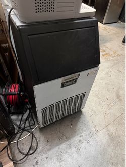 Commercial Ice Maker Machine
