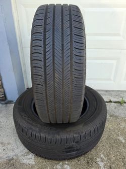Like New 255/65R18 Hankook Kinergy GT Tires