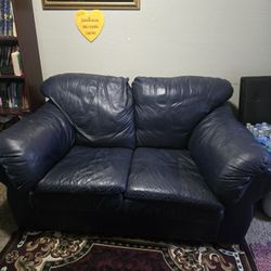 Black Lether Small Sofa 