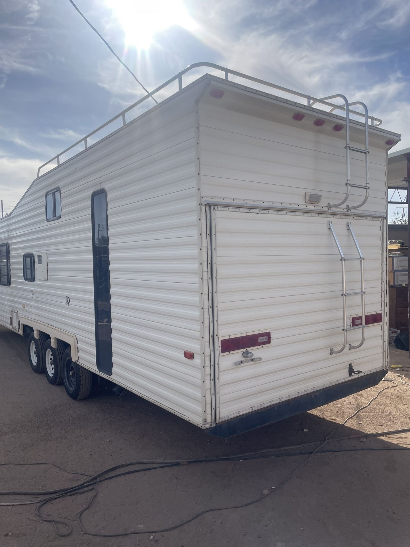 rv toy houler