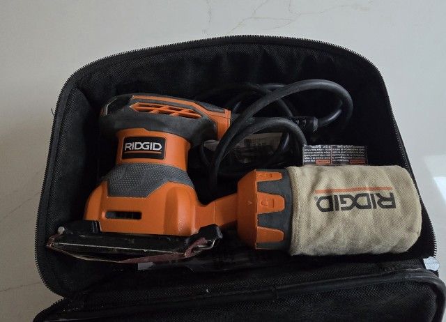 Corded Hand Sander (Ridgid)