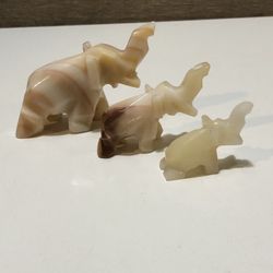 VINTAGE TRIO Family of Onyx Elephant Figurines, Natural Stone