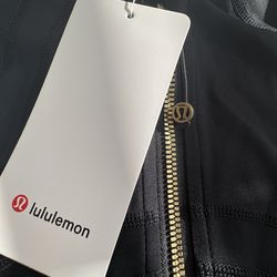 Black Lululemon define jacket & leggings set