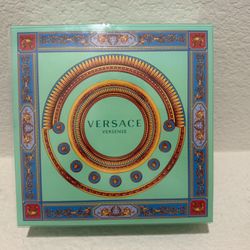 Versace Versense Gift Set – Never Used – EDT 30ml + Lotion 50ml