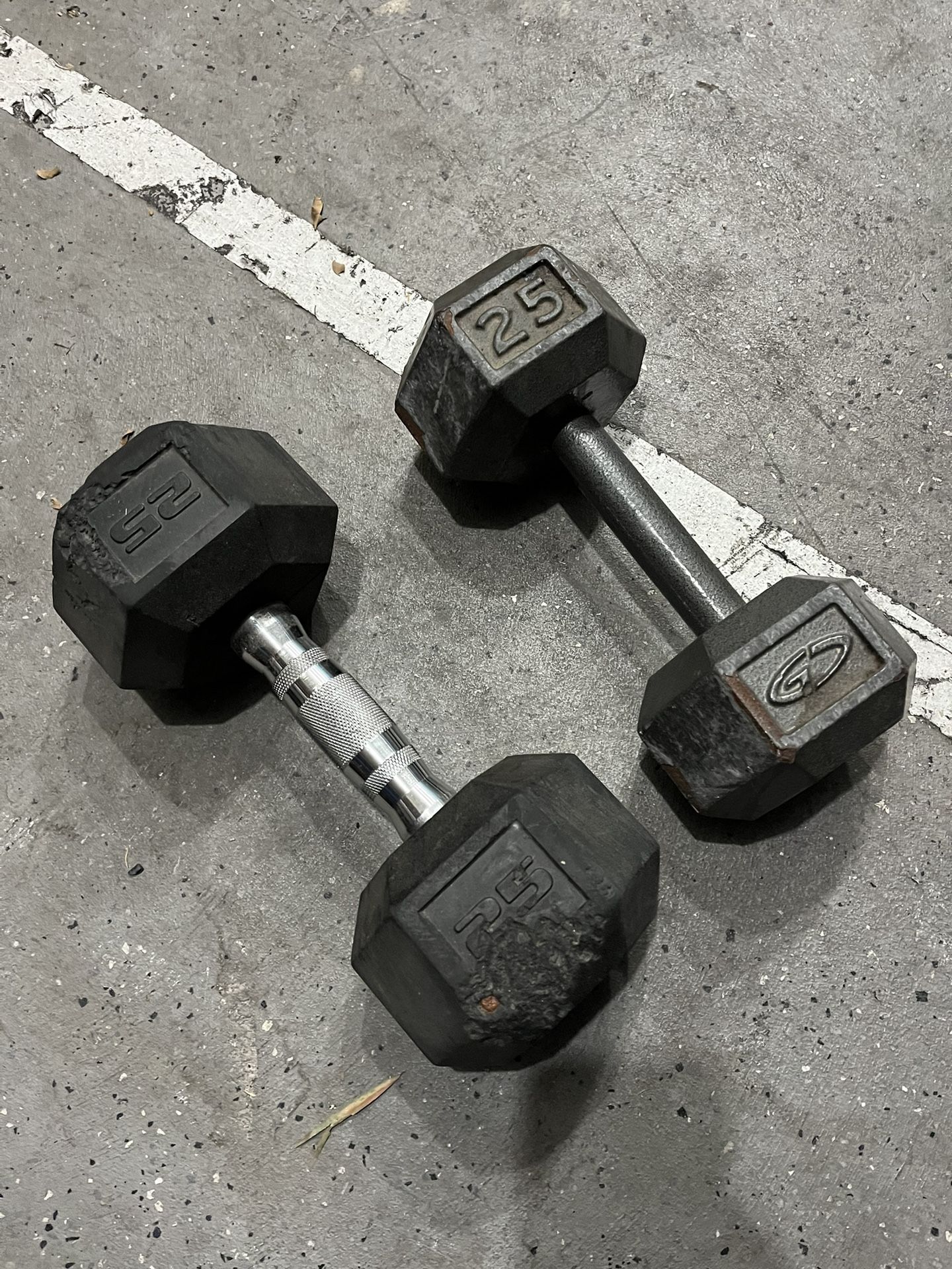 Set Of (2)- 25lb Dumbbells