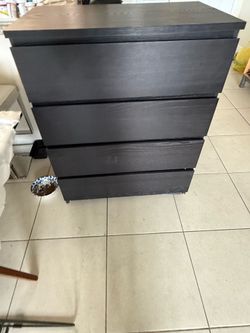 Cabinet drawers
