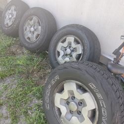 Chevy Blazer R15 Rims $ 225 ..Tires Are Bad