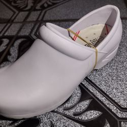 White Nurse Shoes Anywear Product