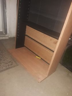 Free shelf kennel 2 chairs and side table and alot more