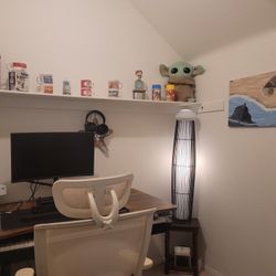 ELECTRONIC DESK FOR SITTING OR STANDING