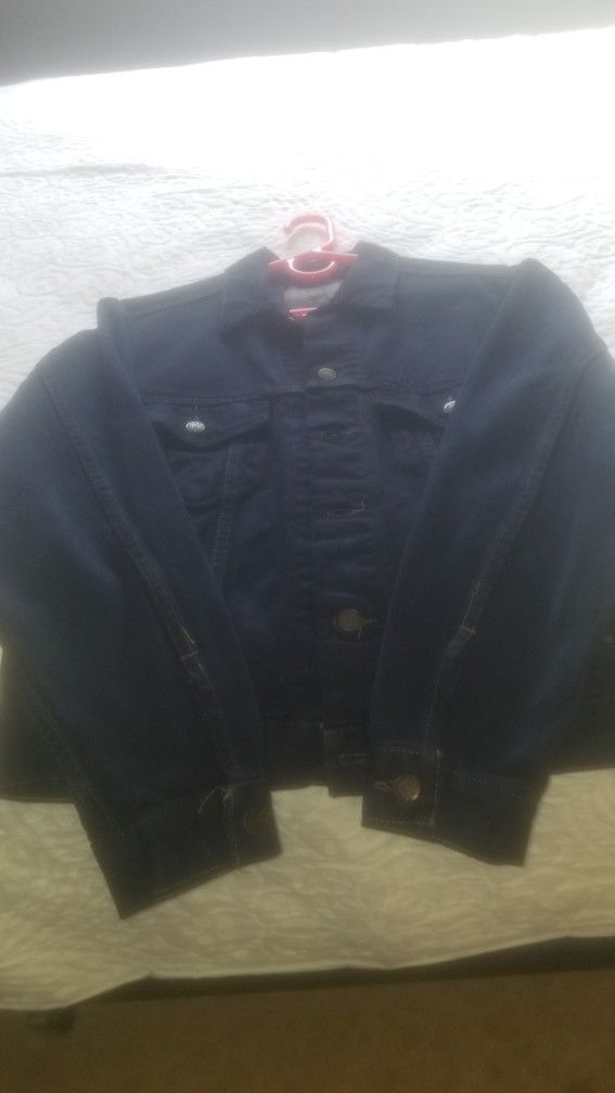 Levi's Trucker jacket, Navy Blue, Normal wear Size Tag Small But It's More Like Medium