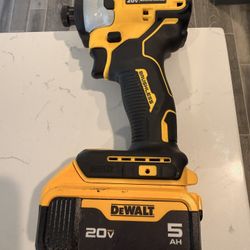 DeWalt DCF809 20V Brushless Impact Driver with 5Ah Battery
