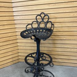 Cast Iron Tractor Seat Barstool 