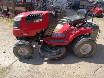 Huskee riding mower