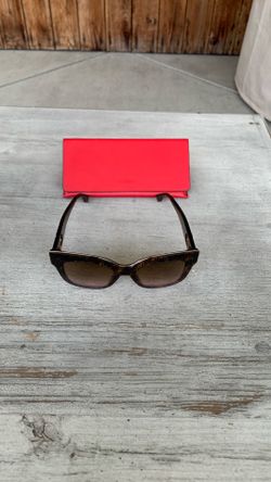 Fendi Sunglasses (Real)