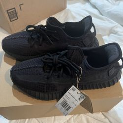 Yeezy 350 V2 Onyx
