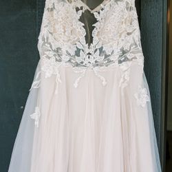 Galina signature Wedding Dress Sz 20W