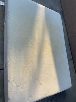 Tempur-pedic queen size mattress