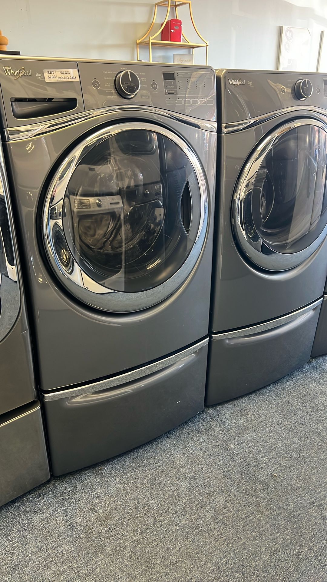 Whirlpool Washer And Dryer Set On Pedestals