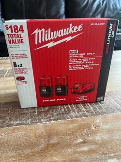 Milwaukee M12 REDLITHIUM CP2.0 Starter Kit