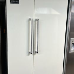VIKING 48”WIDE BUILT IN SIDE BY SIDE REFRIGERATOR