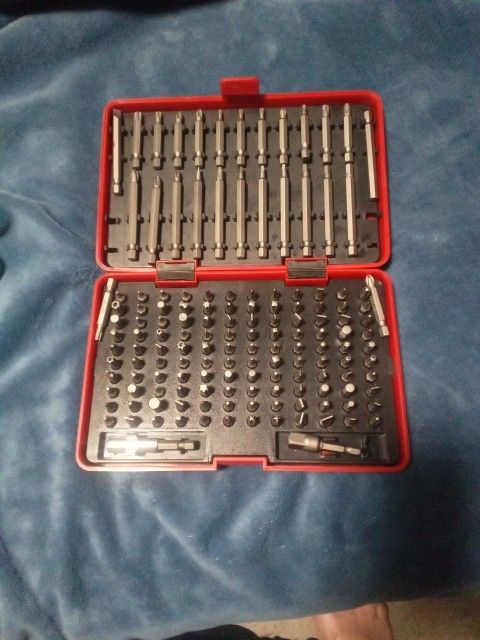 Over 150 Pieces Screwdriver Tips P