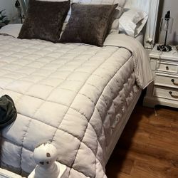 Queen 5 Piece Bedroom Set 