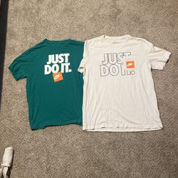 2 Nike T-Shirts