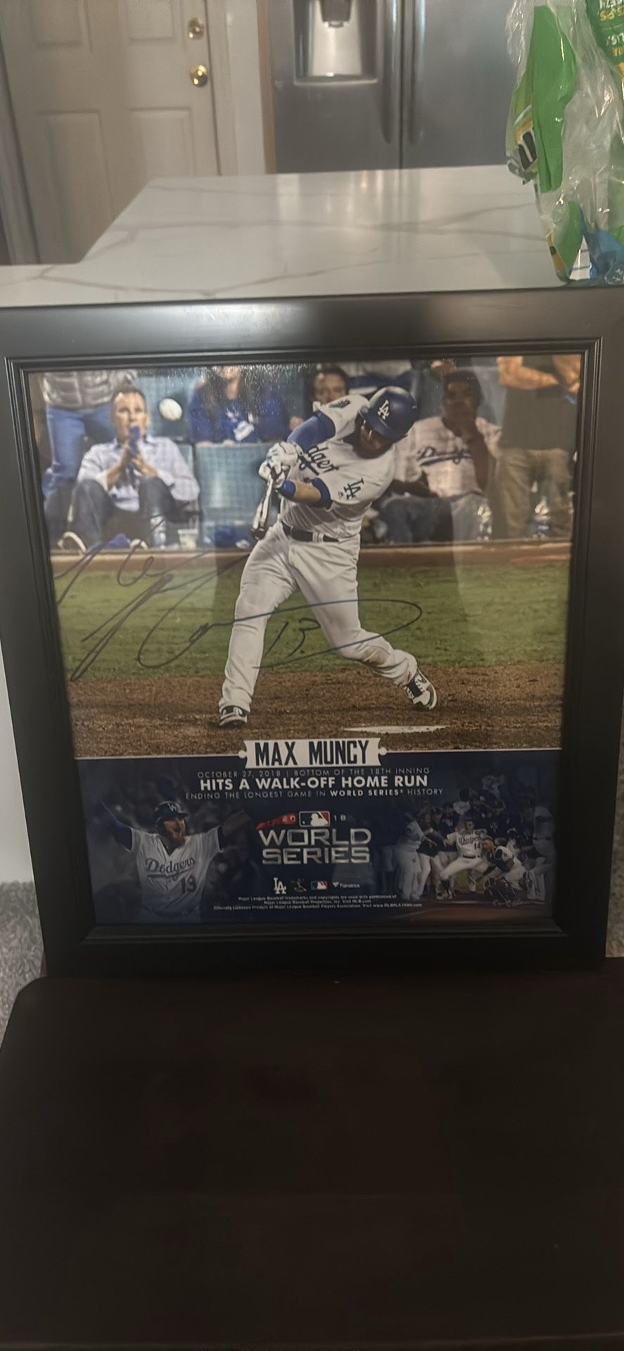 LA DODGERS MAX MUNCY