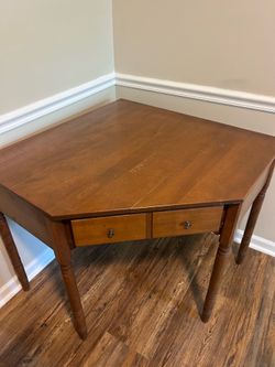 Corner Desk