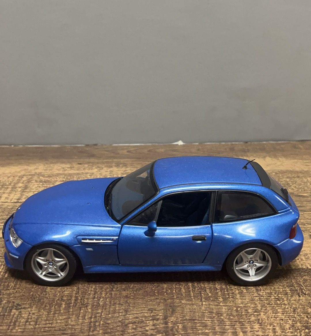 UT 1:18 car model BMW Z3 M Coupe DIE CAST MODEL RARE