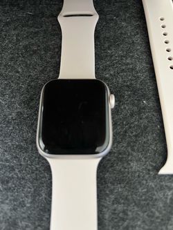 Apple Watch SE3 GPS + Cellular