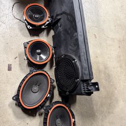 Toyota tundra jbl