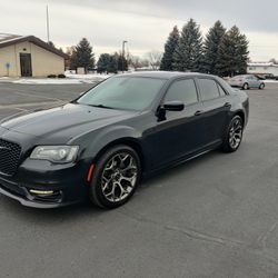 2017 Chrysler 300